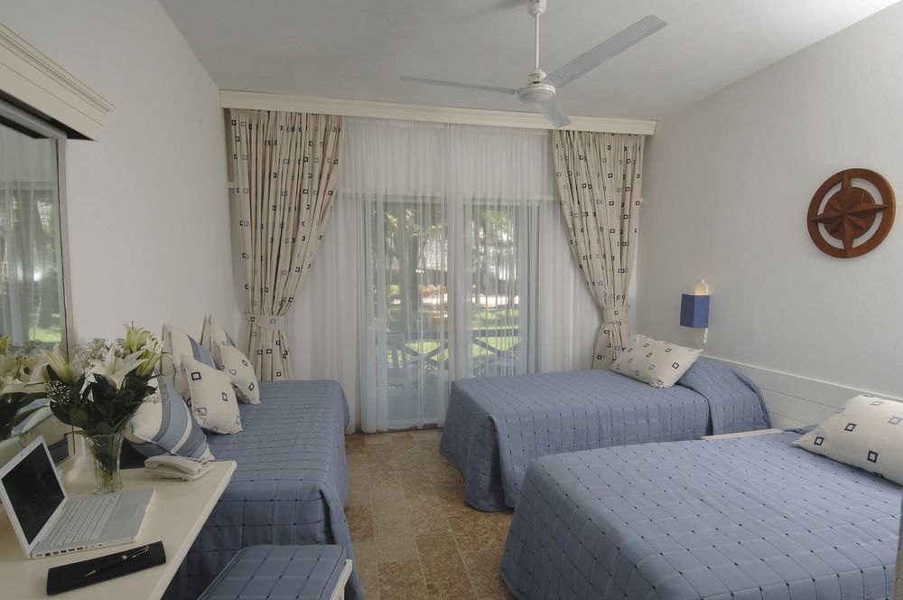 Voyager Beach Resort Mombasa Exterior foto
