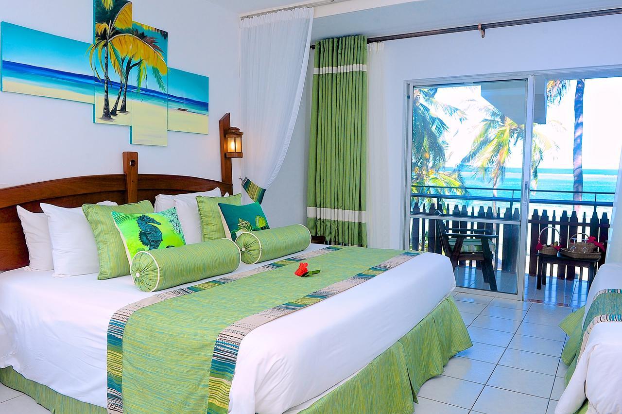 Voyager Beach Resort Mombasa Exterior foto